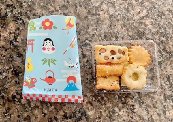 正月は過ぎちゃったけど！　カルディの『お年賀あられ』が、かわいくておいしい