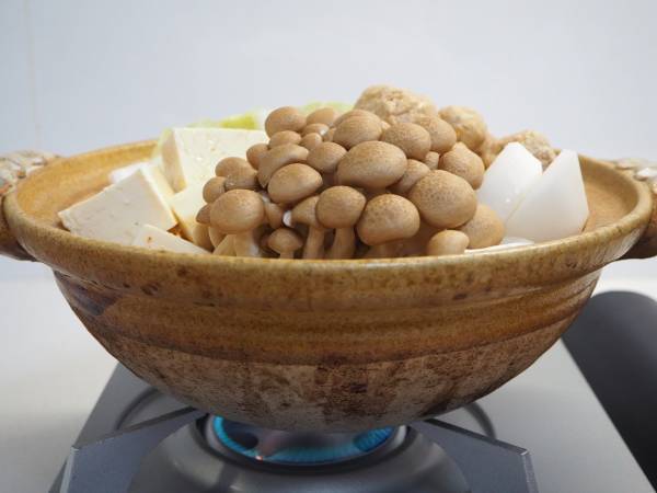 鍋はこんなにいろんな種類があるの！？　素材別に見る自分に合った鍋の選び方