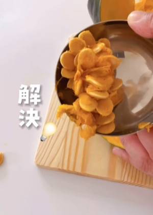 カボチャの種を取るにはどの家庭にもある◯◯を使う？　目からウロコのテクニックに「これなら簡単」「やってみる」