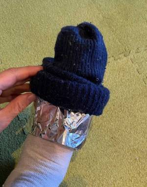 「靴下の重ね履きで暖かくなる」って本当？　『靴下屋』の投稿に「コレは知らなかった」「大事な情報」