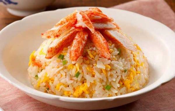 あのお正月番組でも起用！　メーカーに聞いた『ほぼ』シリーズに「やっぱり騙されそう！」