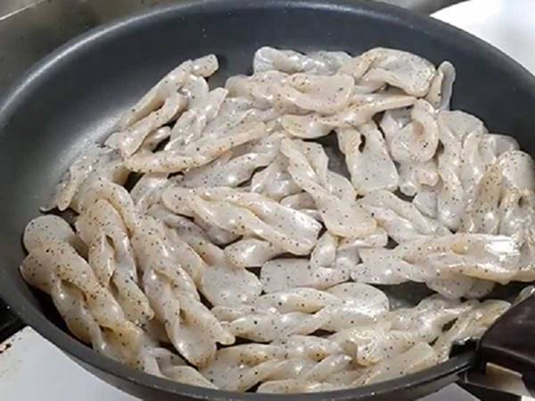 コンニャクの悲痛な叫び声に２１万『いいね』　「爆笑」「もうやめてあげて～」