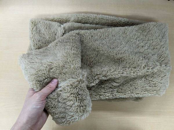 帰宅後のマフラー、ちゃんと洗ってる？　意外と知らない洗濯方法に「干し方も要注意」