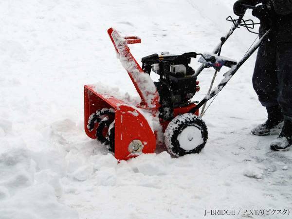 「絶対にやらないで！」　国民生活センターが除雪機の使用に注意喚起　「怖すぎる」「気を付ける」
