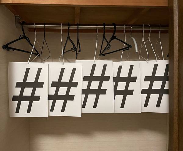 「１０秒考えてようやく意味に気付いた」　クローゼットの狭さが伝わる写真が秀逸