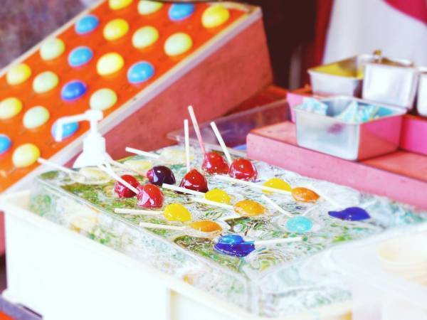 冷凍フルーツがあのお菓子に変身！　ローソン公式の投稿に「おいしそう」「家でできるとは」