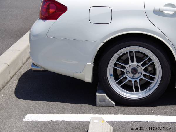 「やっちゃってる人が多すぎ」　『車のNG行為３選』の知識がタメになる