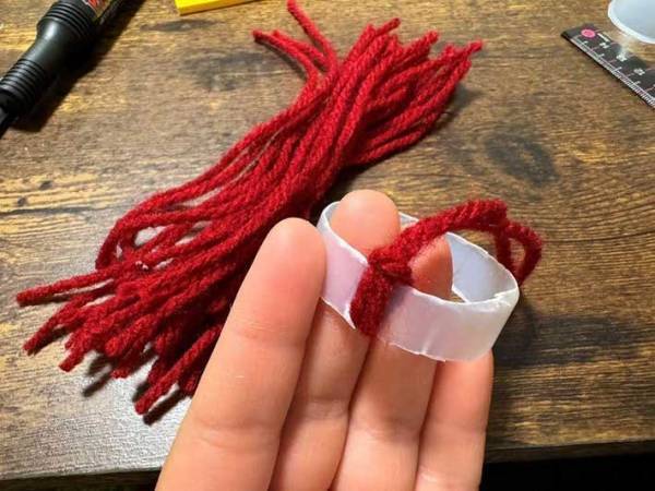 飲んだヤクルトの容器、捨ててる？　簡単なリメイク方法にテンションが上がる