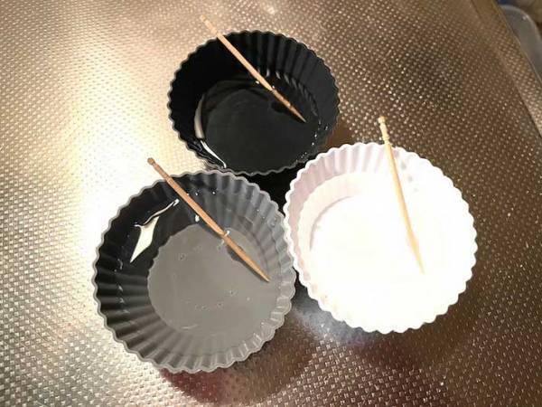 「氷を使うとは」「バレンタインにいい」　食べられる『チョコのお皿』が斬新！