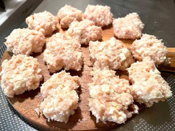 大量にできた！　厚揚げで作る『かさ増しナゲット』が「何個でも食べられる」