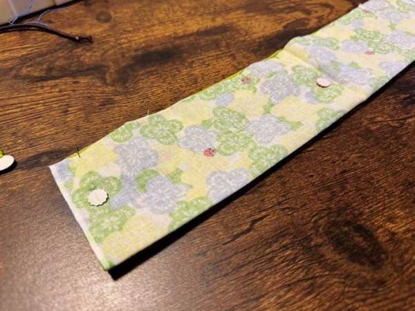 「タンスに眠ってた」「マジで使わない」　薄手のハンカチの思わぬ活用法