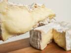 切れてないタイプのカマンベールチーズをスパッと切る裏技　身近なアレを使用した方法に「やってみたくなる！」