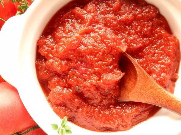 落ちにくいトマトケチャップの赤いシミ　カゴメが教える応急処置に「助かります」「覚えておく」