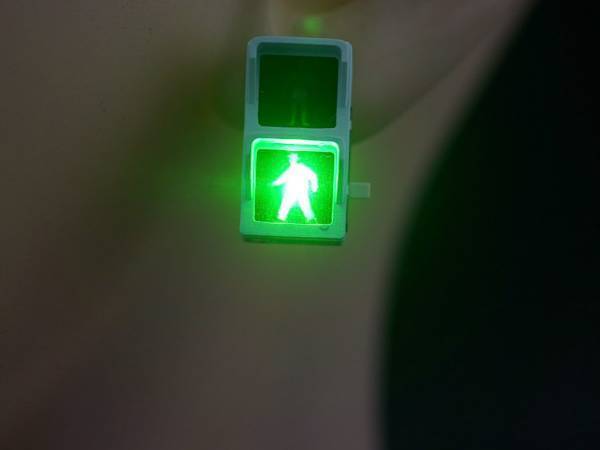 一見よく見る信号機、実はコレ…　まさかの正体に「斬新」「欲しい！」