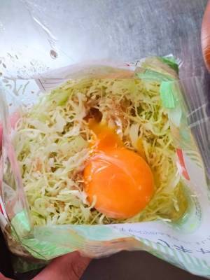 カットキャベツで驚きの時短　ズボラお好み焼きの作り方に「完成度高い」「コレは作りたい」