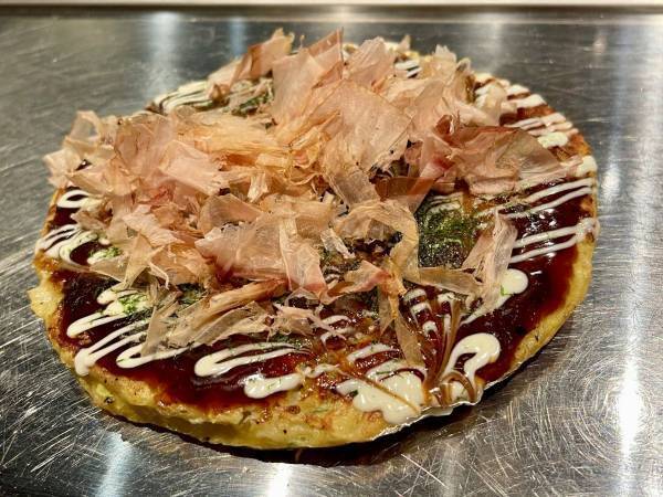 カットキャベツで驚きの時短　ズボラお好み焼きの作り方に「完成度高い」「コレは作りたい」