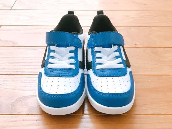 急な大雨に降られても？　最短でスニーカーを乾かす洗濯方法が便利