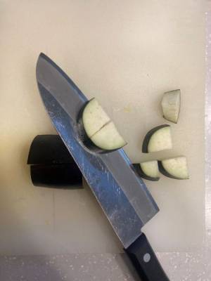 カレーのナス、切り方次第で激うま！　ハウス食品のコツに「そんな手が」「いい工夫」