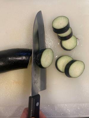 カレーのナス、切り方次第で激うま！　ハウス食品のコツに「そんな手が」「いい工夫」