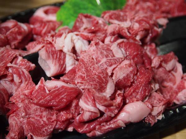 パック詰めされたお肉、どこを見て選べばいい？　日本ハムが教えるポイントが「勉強になる」