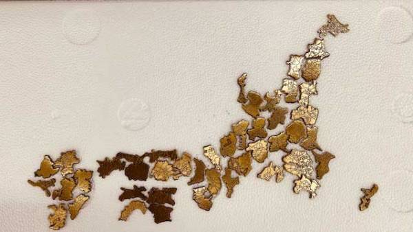 都道府県のピンバッジで日本列島を作ろうとした結果　「北海道どこ」「笑ってしまった」