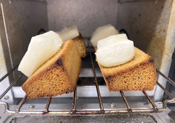 余ってる餅を消費したい…　斬新すぎる食べ方に「この発想はない」「笑っちゃった」