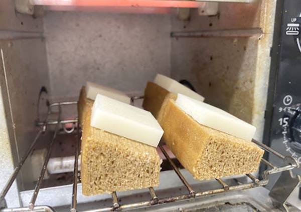 余ってる餅を消費したい…　斬新すぎる食べ方に「この発想はない」「笑っちゃった」