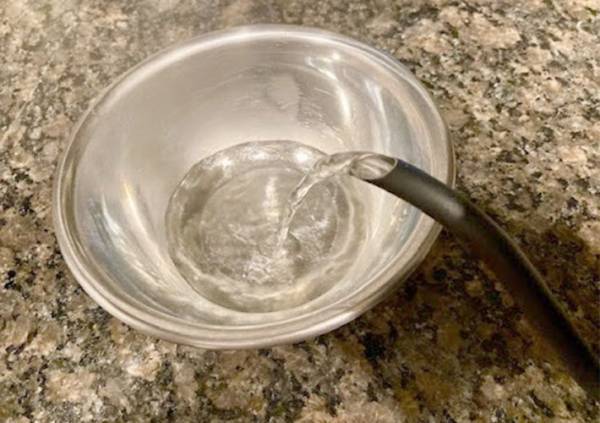 苦手な人はやってみて！　ミカンの筋をきれいにとる方法が気持ちいい