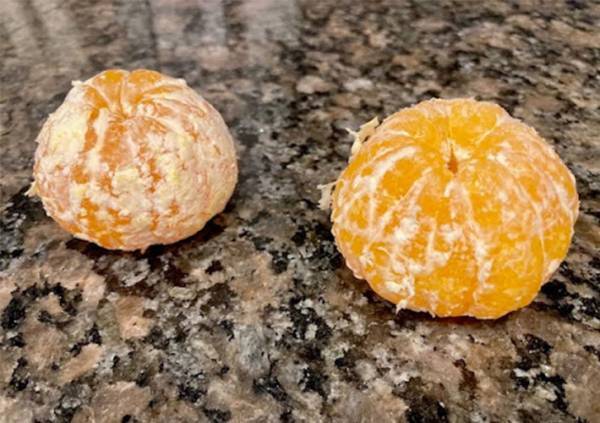 苦手な人はやってみて！　ミカンの筋をきれいにとる方法が気持ちいい
