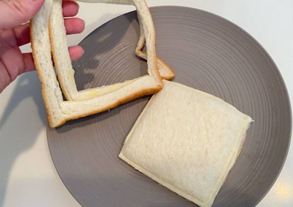 サンドイッチの中身がこぼれる…　解決する１００均グッズに、５歳児も大喜び