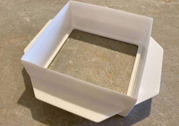 サンドイッチの中身がこぼれる…　解決する１００均グッズに、５歳児も大喜び