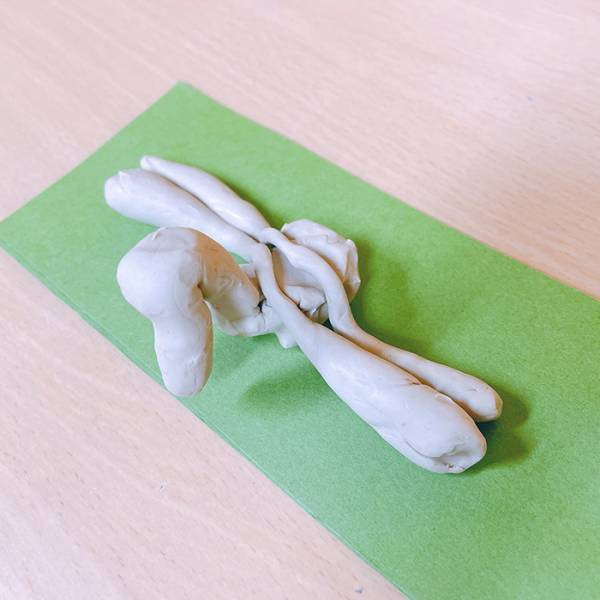 保育園で『粘土遊び』をした娘　保育士が大興奮した理由に「すごすぎる」「天才か？」