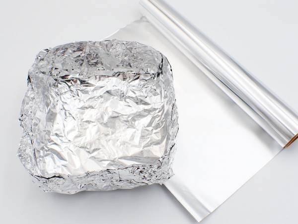 アルミホイルの裏と表、どう見分ける？　東京ガスの解説に「そうだったのか！」「勉強になった」