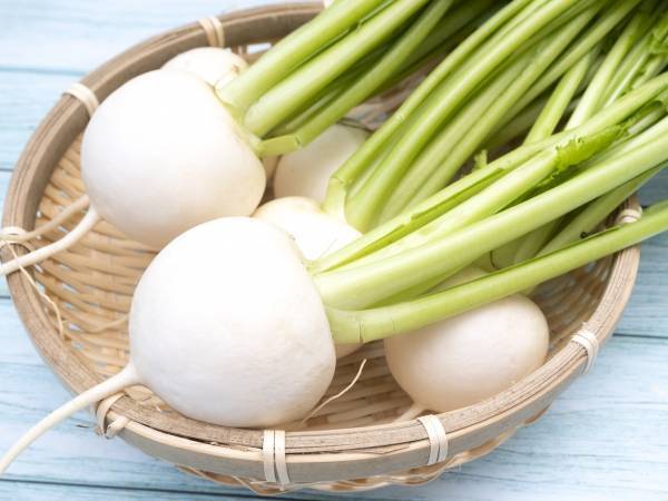 保存するならコレ　ニチレイフーズが教えるカブ丸ごと冷凍法に「これは便利だ」