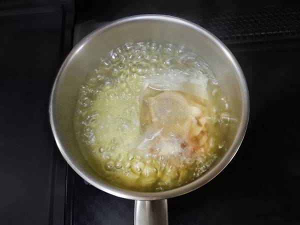 コーヒーフィルターで出汁がとれる？　ローソンの情報に「真似します」「なるほど！」