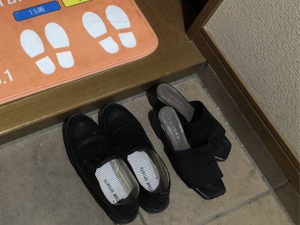 祖母「また変なの買ってきて…」　ツッコミが入った玄関マットに「３歳児が喜びそう」