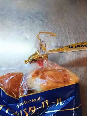 開封済みの袋、道具不要で口を閉じるには？　方法に「盲点でした」「それを使えば…」