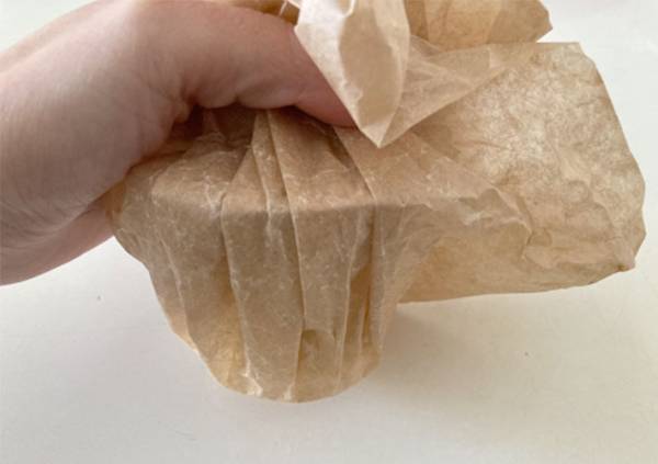 「家にある」「思いつかなかった」　シックでおしゃれなラッピング、使ったのは？