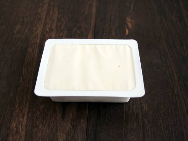 豆腐、まだ四角形に切ってる？　ローソンが教える切り方に「崩れにくい！」「鍋に最適」