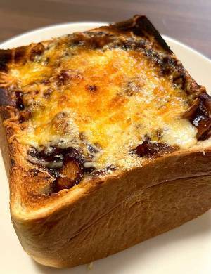 食パンの『超熟』に大興奮　通常の食パンと比べて？　「何コレ最高」「丸かじりしたい」