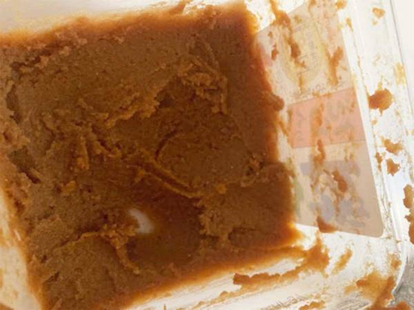 さすがスリコさん！　味噌の計量＆溶かし作業がこれ１つで叶う『味噌マドラー』