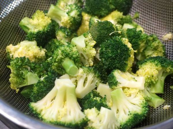 違いを知れば好みの食感に！　カゴメが教えるブロッコリーのゆで方に「参考になります」