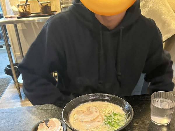 友人だけチャーシューのトッピングが無料に　店員がサービスした理由に「笑った」