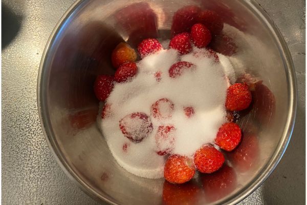 「コレは簡単」「週末作ります」　誰でもできるイチゴジャムの作り方