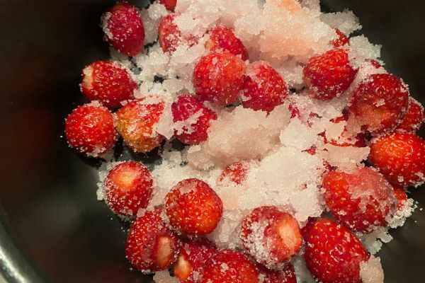 「コレは簡単」「週末作ります」　誰でもできるイチゴジャムの作り方