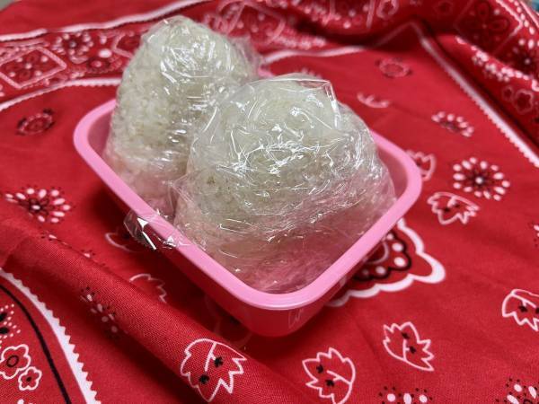 おいしいおにぎりの握り方は？　クレハが教える３つのポイントに「保存版」「メモします」