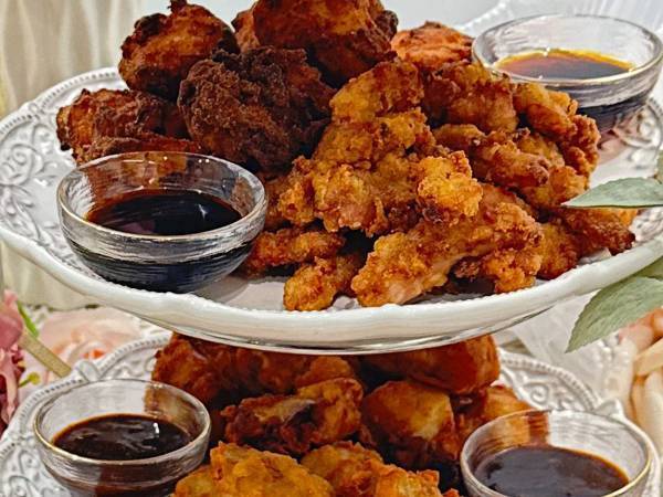 『わんぱくすぎる』アフタヌーンティーに反響！　ティースタンドに盛られていたのは…