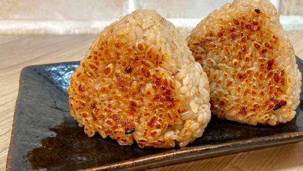 「余ったご飯はこう食べる！」　簡単消費レシピに「絶対においしいやつ…」