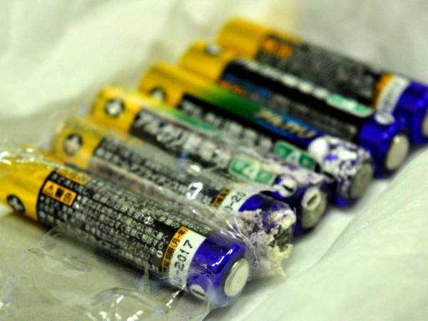 電池の液漏れ　思わぬリスクに「危なかった」「知れてよかった」