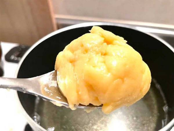 森永が紹介したドーナツの作り方に「簡単すぎた」「絞り器もミキサーも不要」